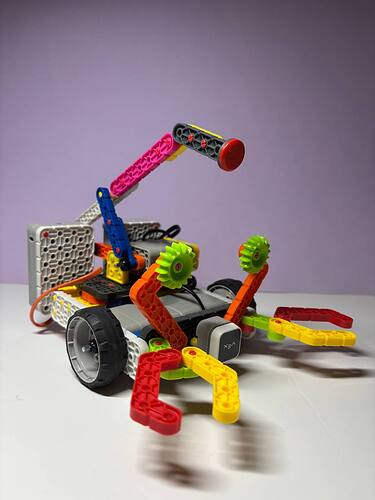 5204181855496771312